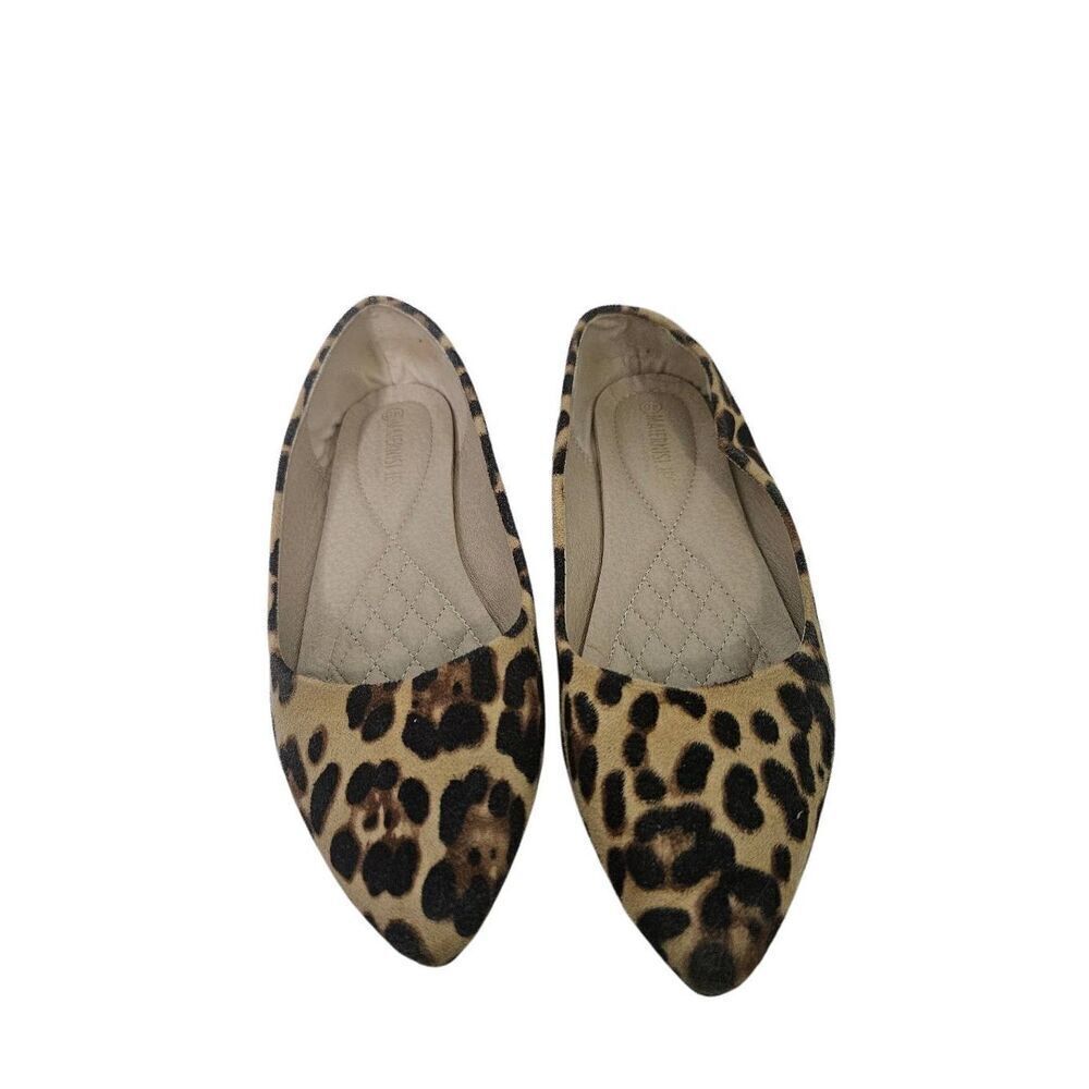 Maiernisi Jessi leopard printed pointed toe slip on flats. Size 8.